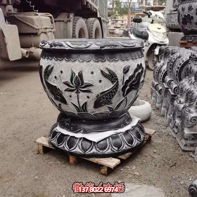 雅致雙魚石雕花盆，為您的庭院增添藝術(shù)氣息
