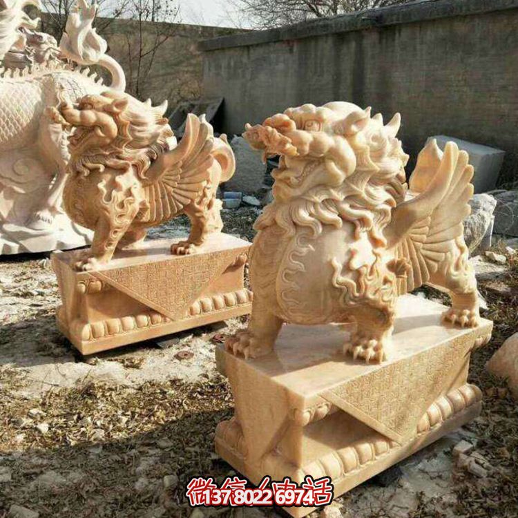 黃蠟石麒麟雕塑，精美石雕景區(qū)裝飾