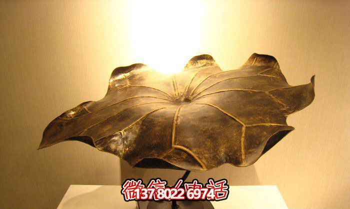 精美銅雕荷葉雕塑，添彩廣場(chǎng)環(huán)境