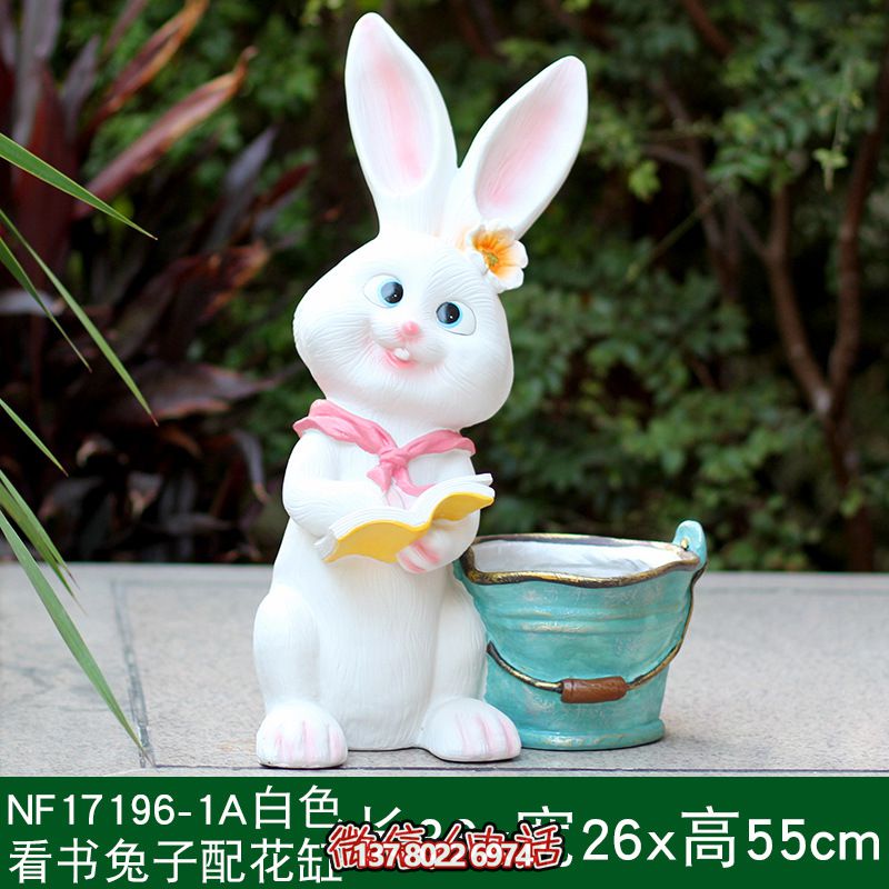 玻璃鋼兔子雕塑，為公園增色