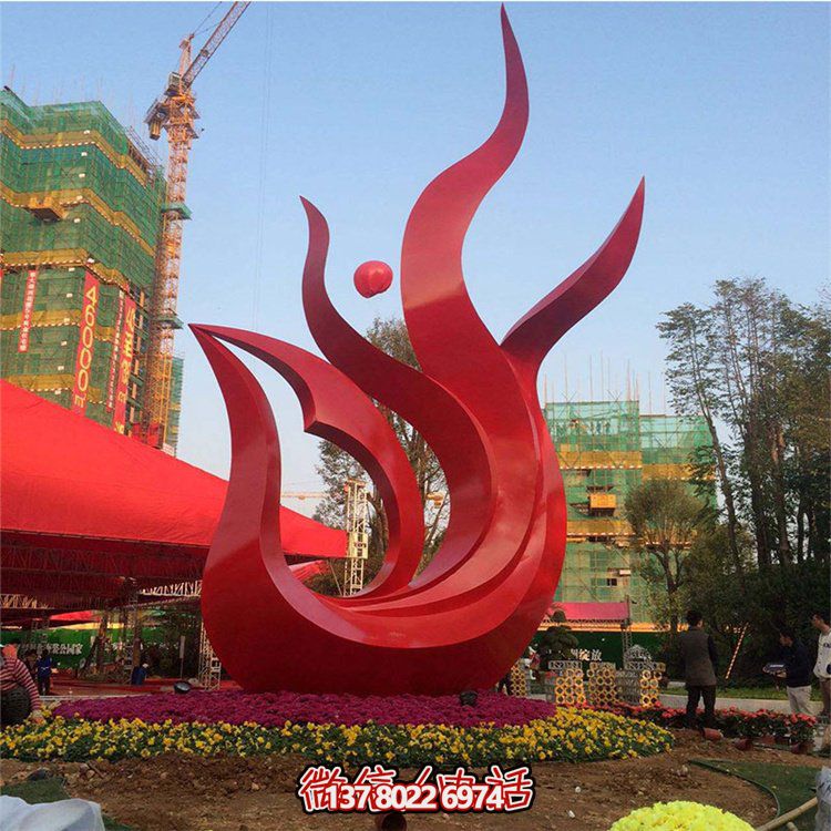精美不銹鋼鳳凰雕塑，點綴精致小區(qū)、別墅環(huán)境