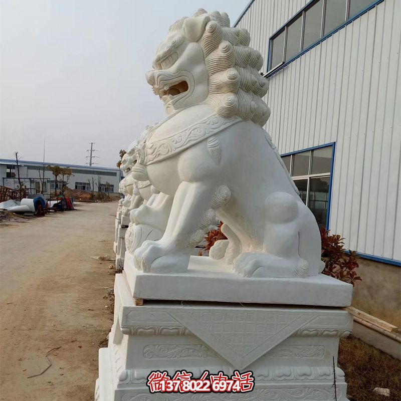 高品質(zhì)石雕麒麟雕塑，點(diǎn)綴企業(yè)公司大門(mén)口，增添鎮(zhèn)宅財(cái)運(yùn)