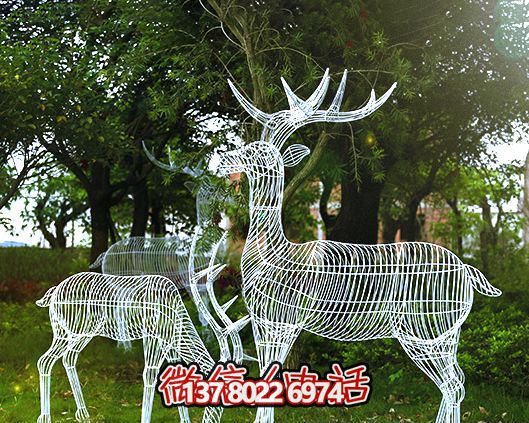 動(dòng)物園不銹鋼鏤空梅花鹿雕塑 動(dòng)物園不銹鋼鏤空梅花鹿雕塑